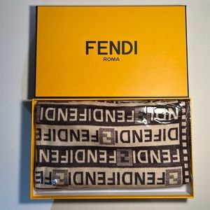 Fendi style scarf for Women made from mix cashmere and wool. New in box